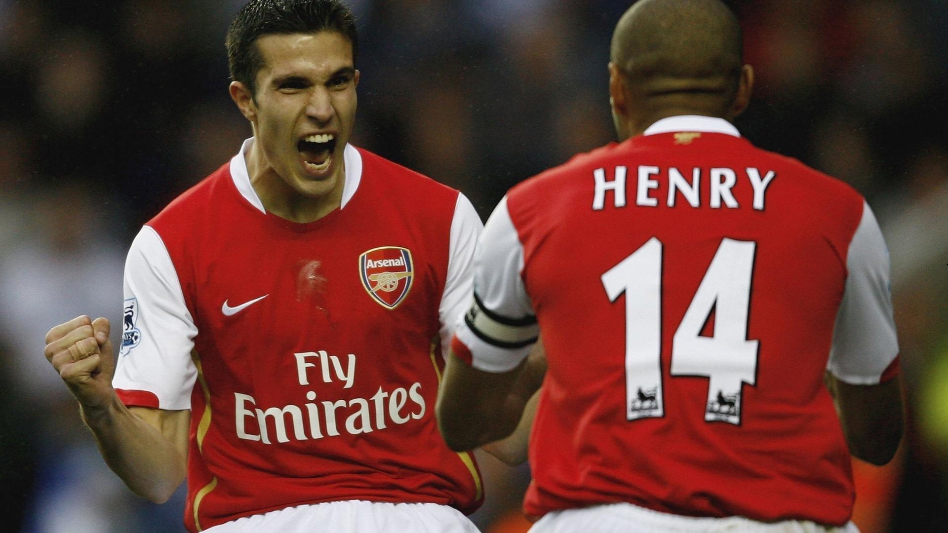 卡福盛赞阿诺德，皇马若签他将是完美拼图，风格神似卡瓦哈尔