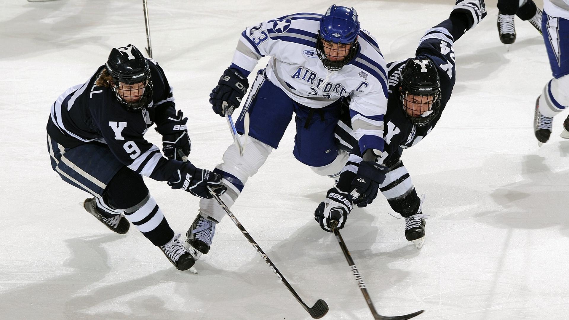 真硬汉！米切尔首节带脚踝伤7中3独揽13分，骑士逆境燃斗志